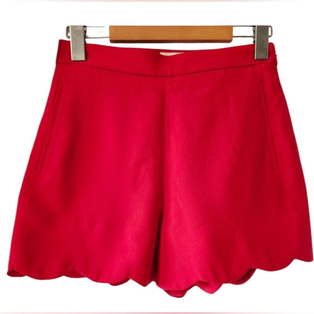 😻 3/$30 Aritzia Wilfred Red Scalloped Hem High Waist Shorts Size 2 - Picture 2 of 9